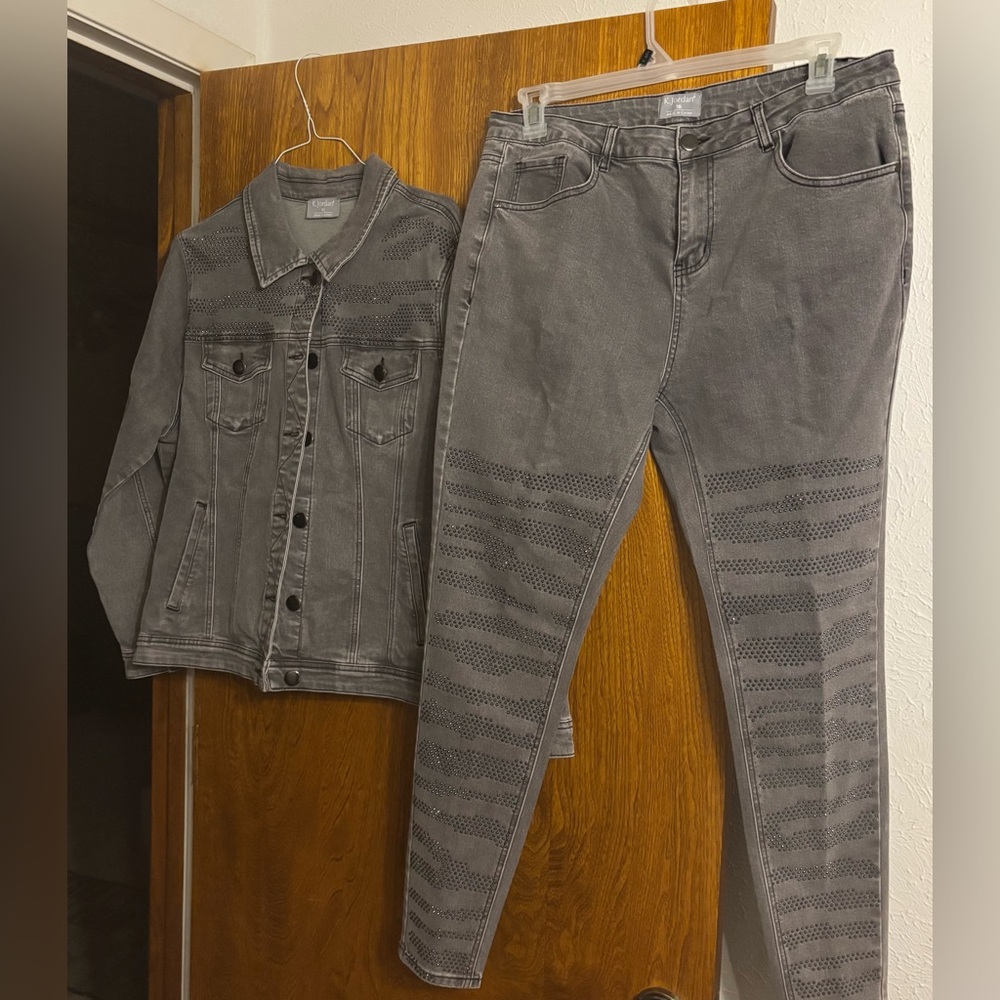 K Jordan Women's Gray Patterned Pantsuit